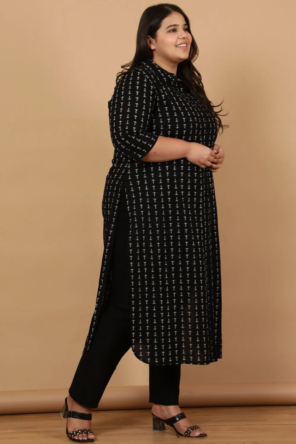 Black Linear Printed Cotton Kurta Shrug