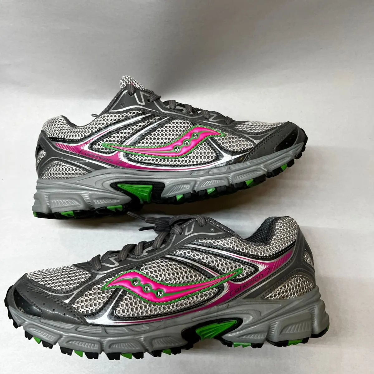 Women's Grid Cohesion TR7 Trail Running Grey/Green/Fuchsia Size 9M -Preowned